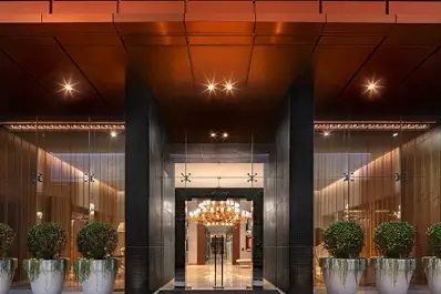 ฟิลิปป์ สตาร์ค – Sansiri Luxury Collection Collaboration Designer